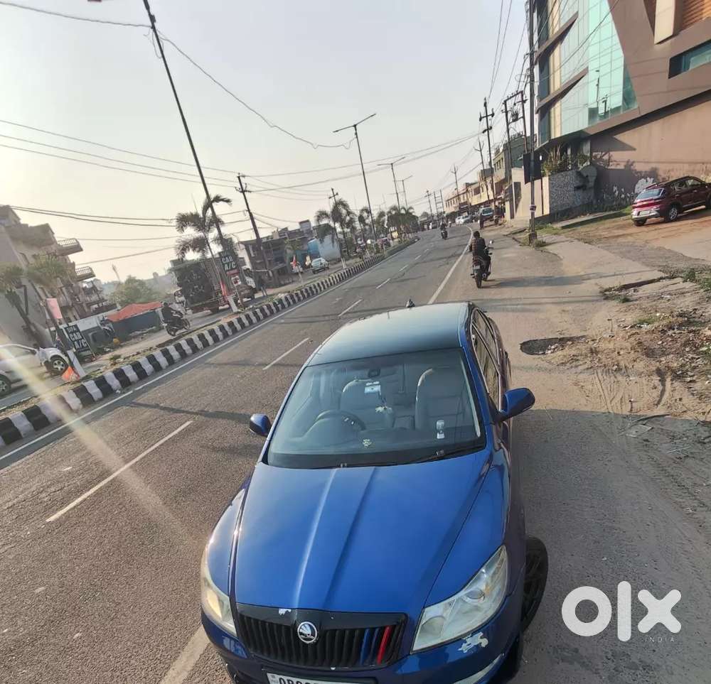 Skoda Laura