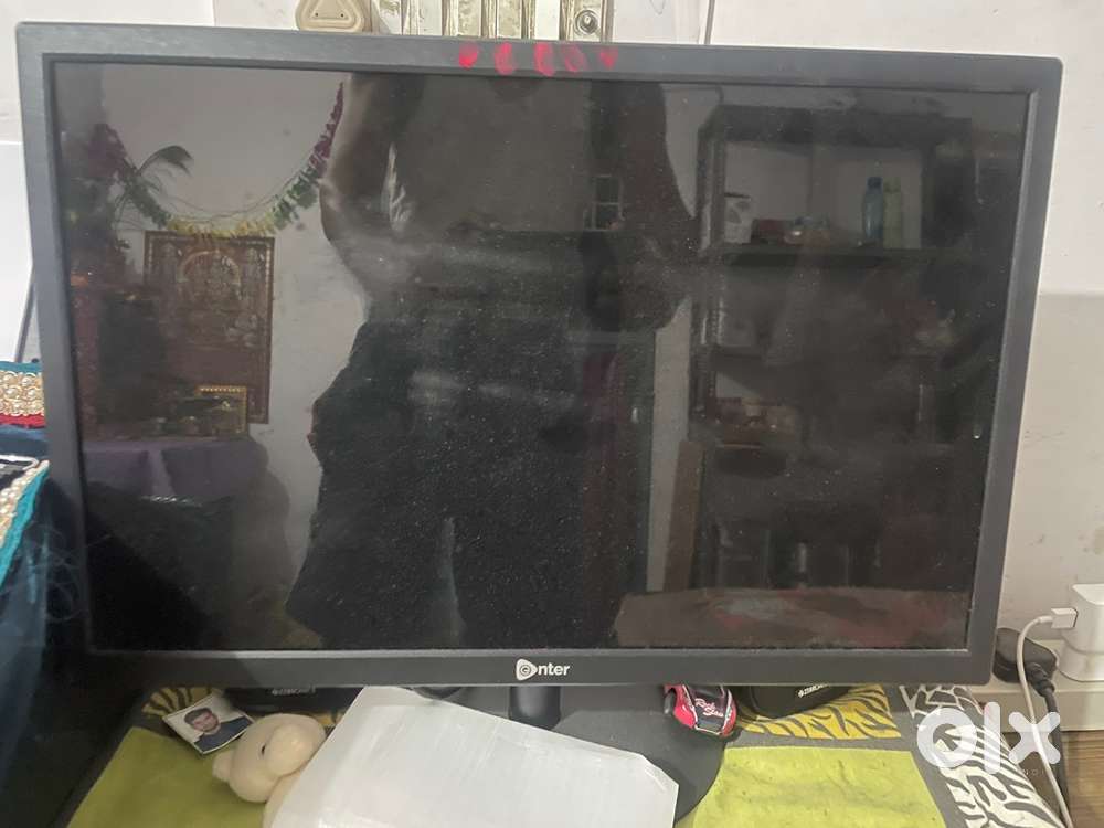 7 months old computer