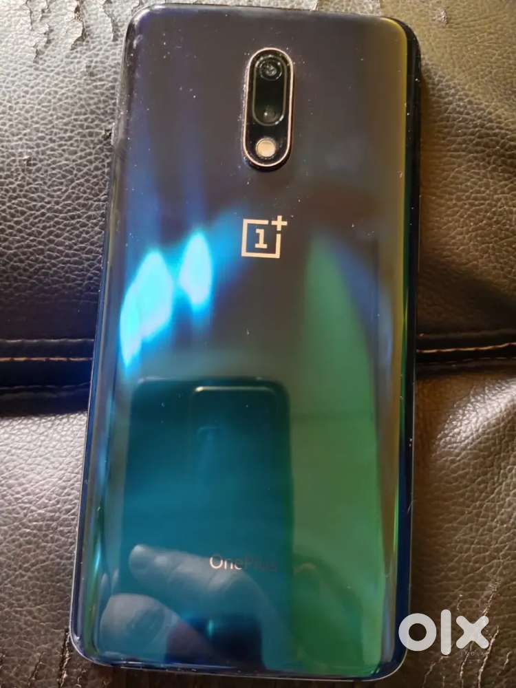 One plus7 Ram 128 6GB storage