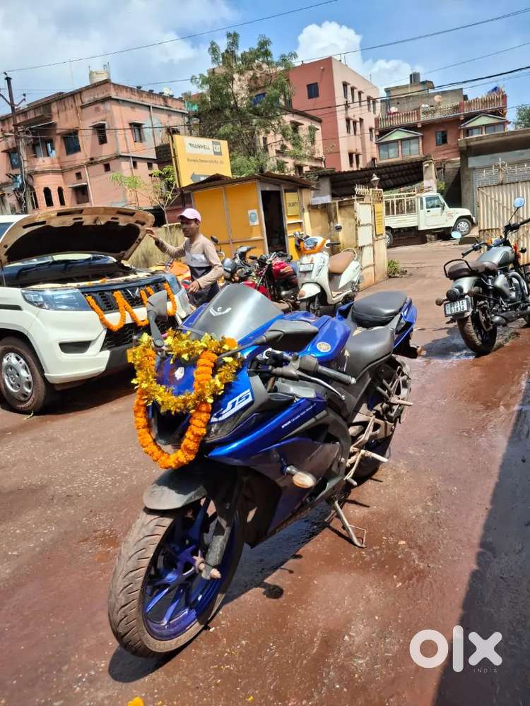 Yamaha R15V3
