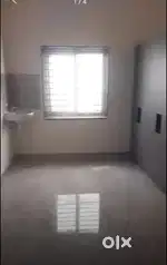 1bhk & 2bhk flats available for sharing. Male or female allowed.