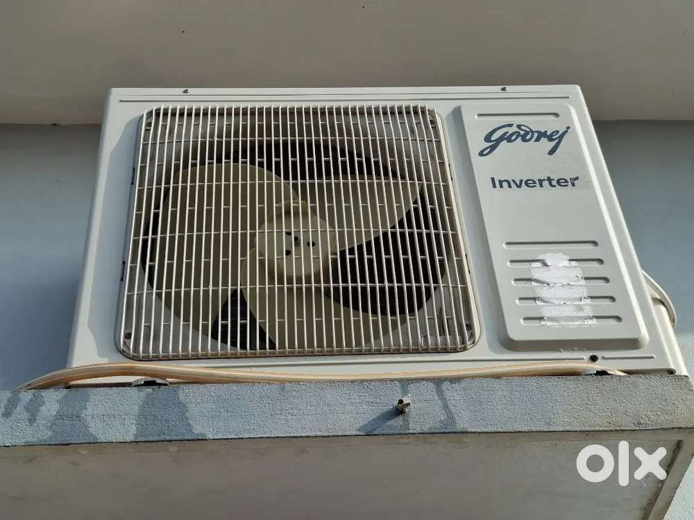 Godrej 1.5 Ton 3-Star Inverter 5-in-1 AC  May 2024  New  ₹26,000
