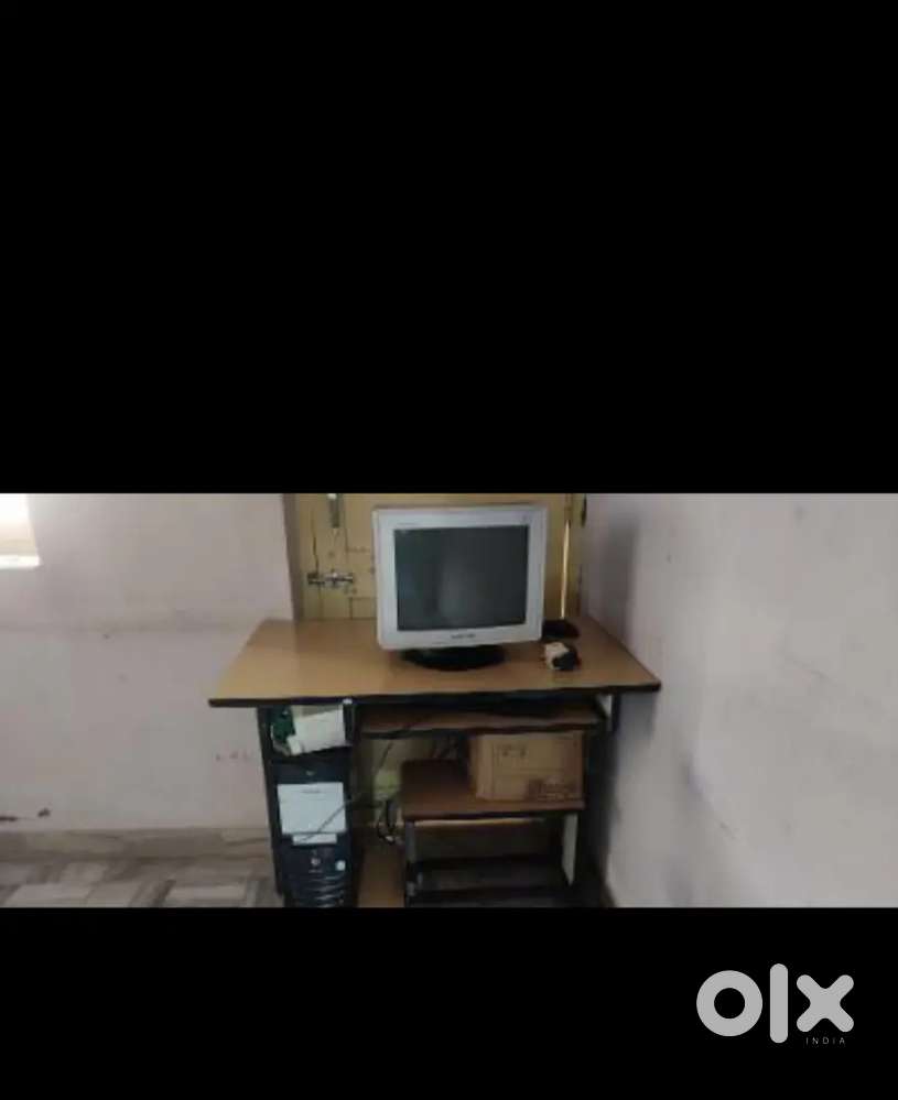 Computer and table chair  working