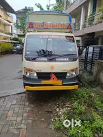 Tata S Petrol vehicle