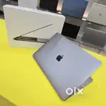 Macbook pro 2018 8/256 icore5 10th gen win also installed