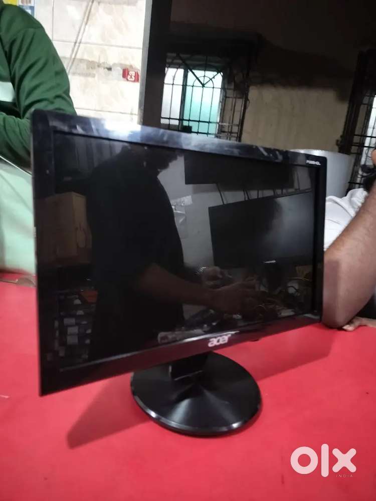 16 inch acer led monitor perfect working and new looking condition