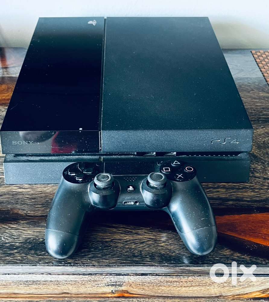 Playstation PS4 Console