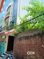 Teen Manjil Makan, 105 Gaj, Bikau Hain