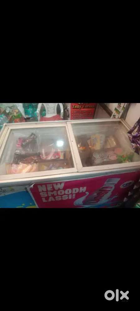 Ice cream and Cold Drink Fridge