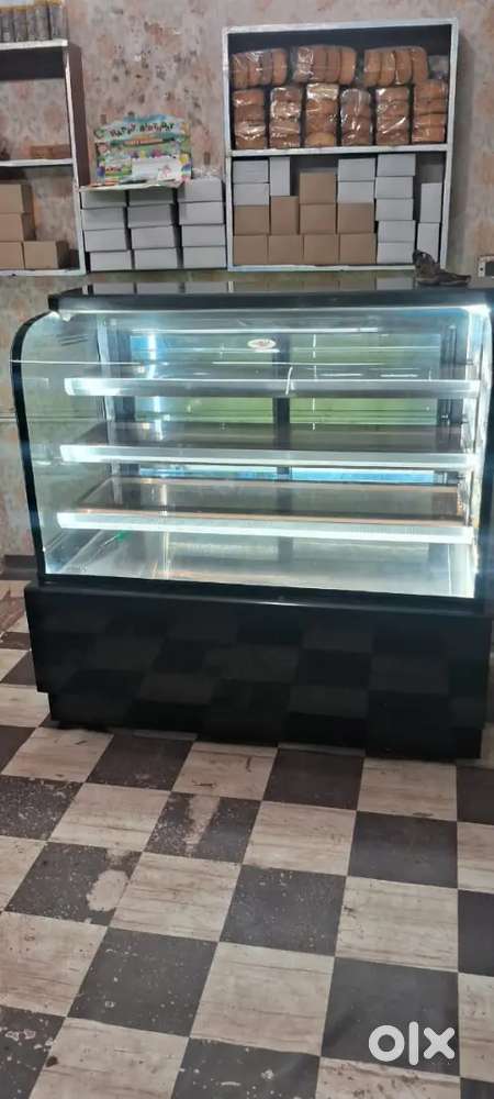I want sell new 4fitt Abid brand cake counter 5 fitt sweets counter