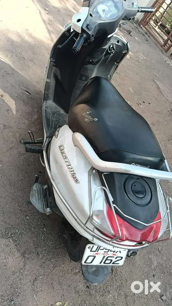 Scooty sell karni hai