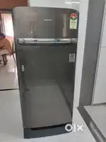 Samsung single door metalic grey 189 ltr fridge 9 months used