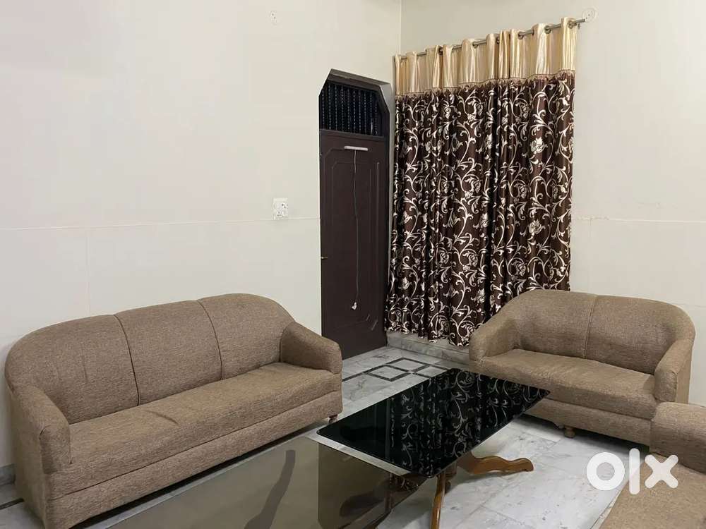 “Budget-Friendly Sofa – Quick Deal”