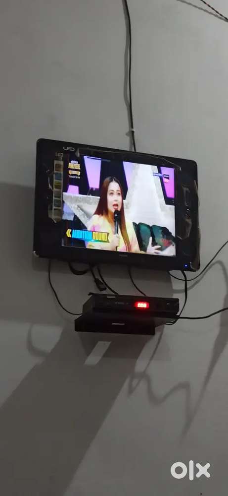 PHILIPS LED TV