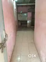 1RK Chawl room on main road kandivali east near Mahindra
