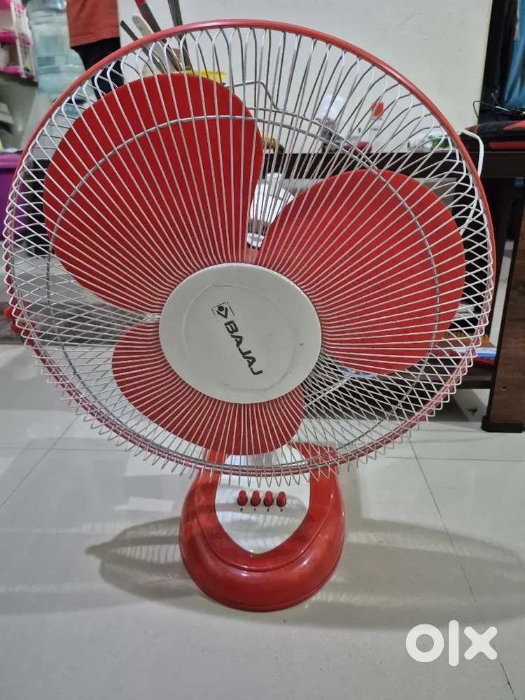 Bajaj Frore Neo Table Fan – Excellent Condition, 1.2 Yr Warranty Left!