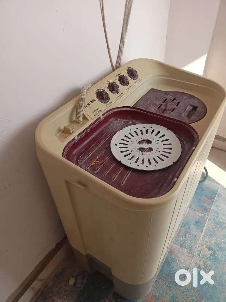 Samsun semi automatic washing machine