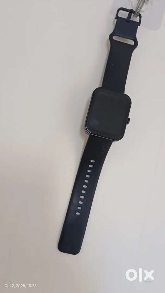 Smart watch noise colorfit caliber 2 almost new... Best condition