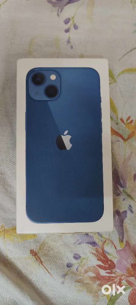 Selling iphone 13 blue 256 gb with box and charging cable all geniun