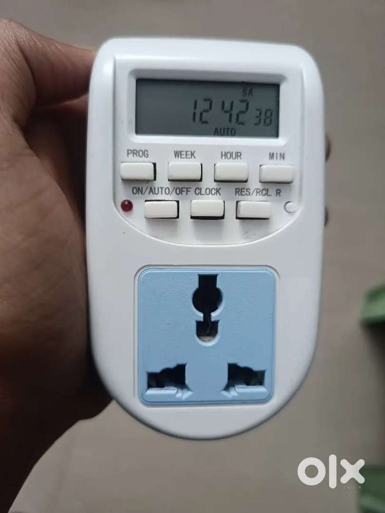 Digital socket timer