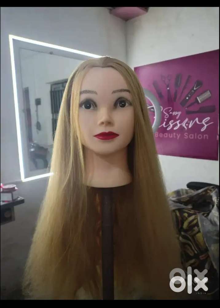 Hair dummy with stand