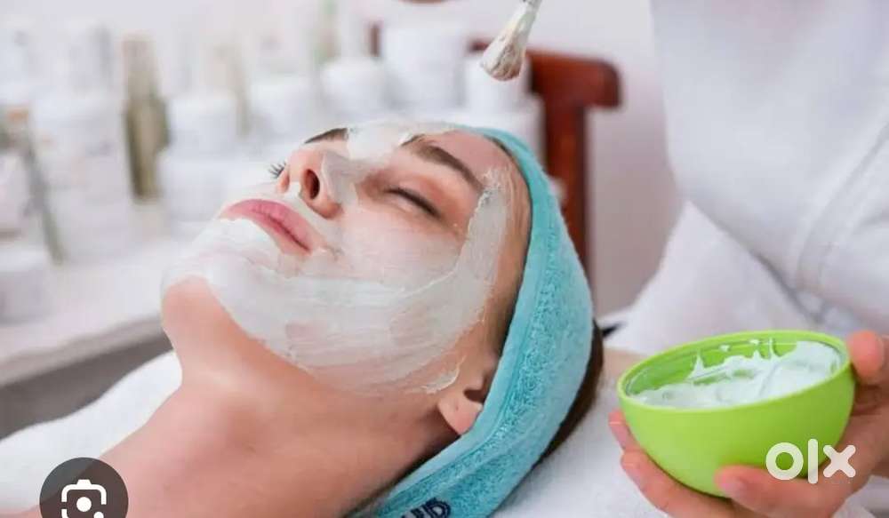 Need a  beautician lagbe