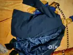 Blue color ka blazer hai
