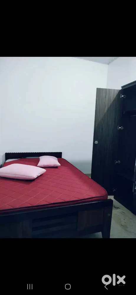 PG FOR LADIES & GENTS