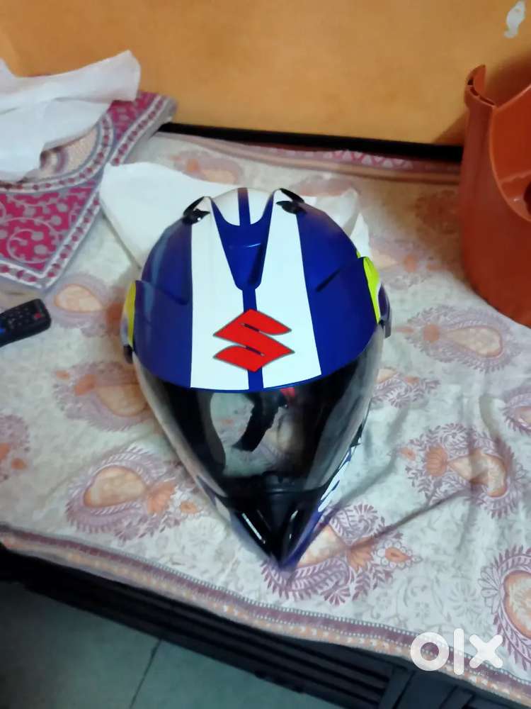 Suzuki helmet