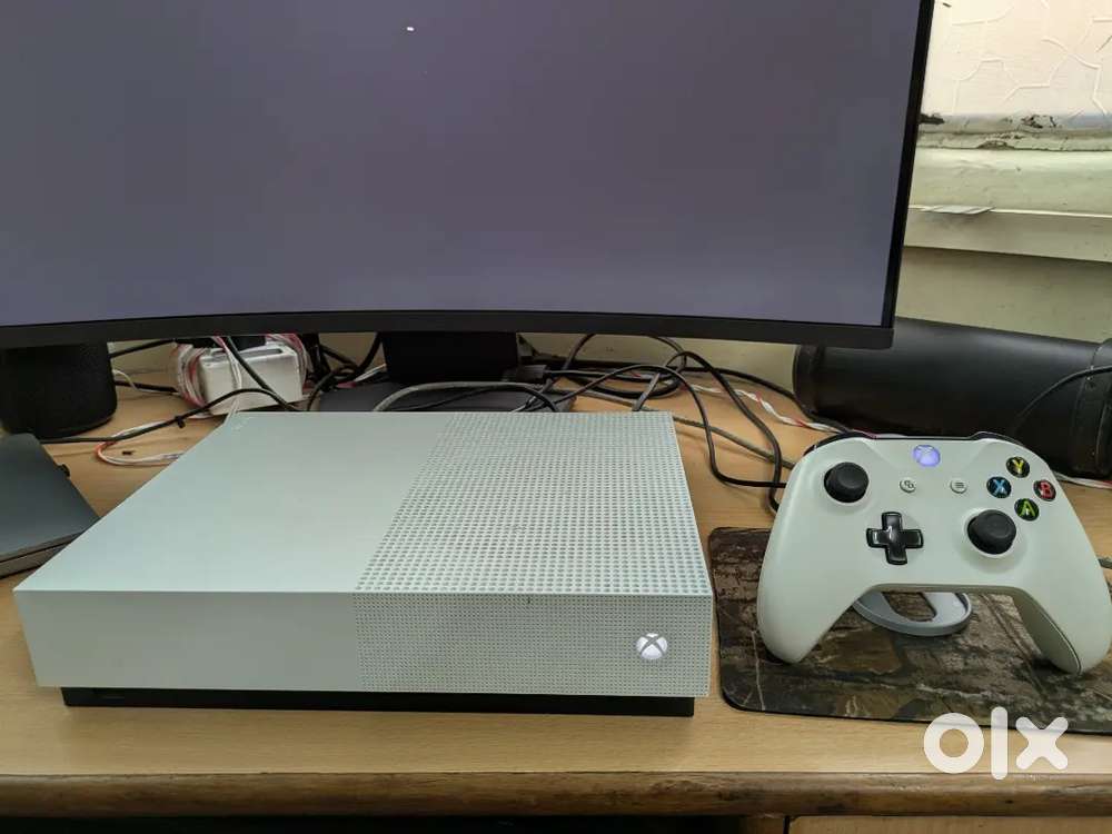 X box one s digital edition (1TB)Mfd 2019