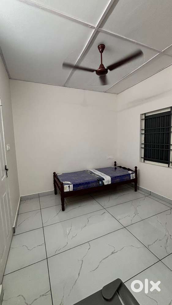 HOUSE FOR RENT