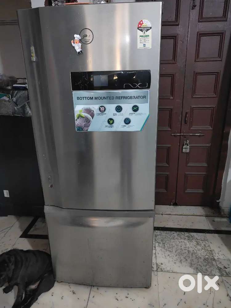 Refrigerator