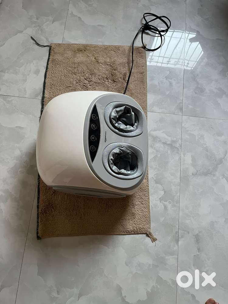 Foot massager (Amazon Basics)