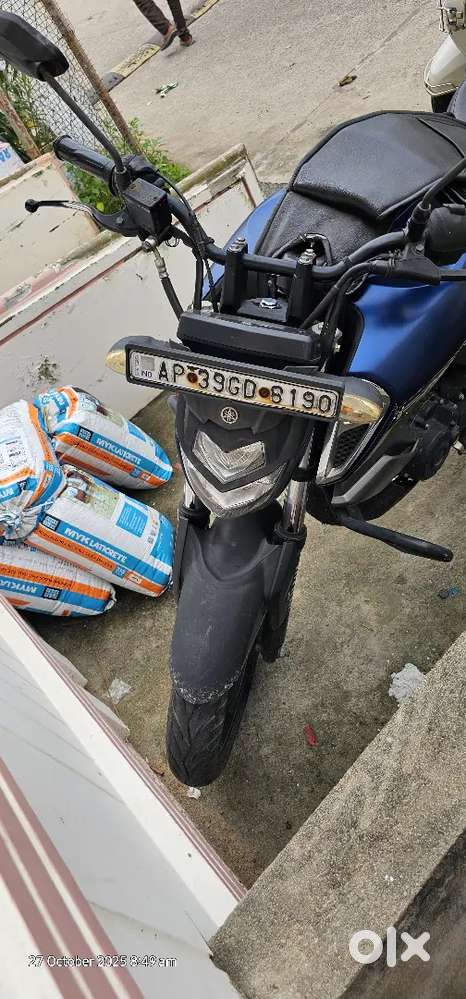 Very less used fzs vehicle matblue colour