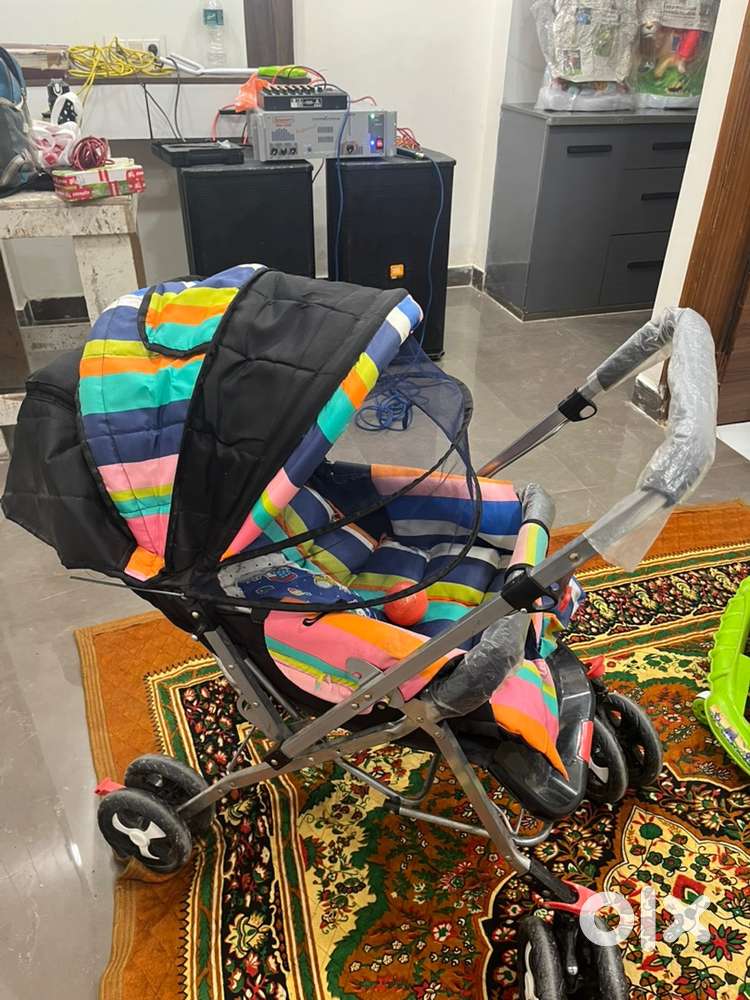 Baby stroller 3k Rs