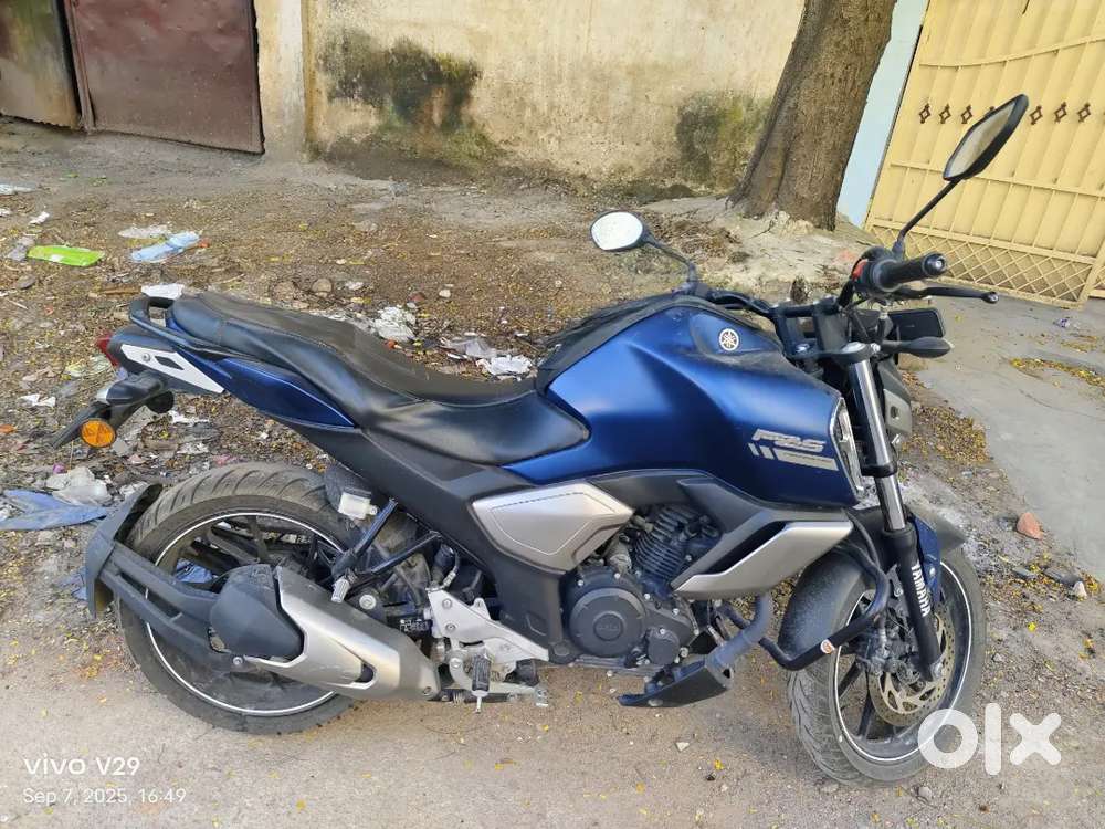 Fzs blue colour bike 3.0 version