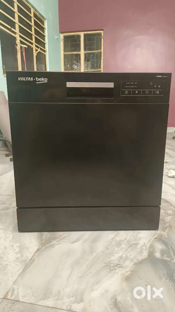 (9 days used) Voltas Beko dishwasher