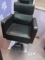 Makeup chair