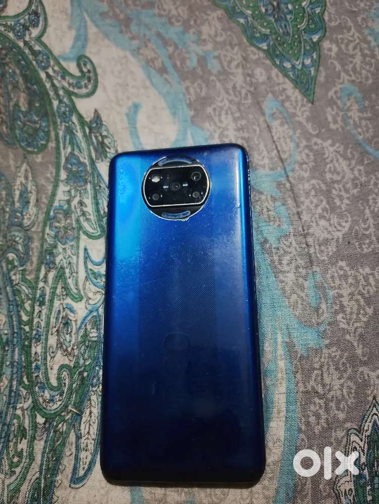 POCO X3.  128/6 gb  RAM