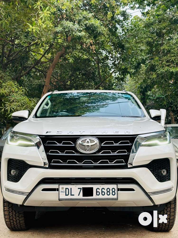 Toyota Fortuner [2021-ongoing] 2.7 2WD Petrol AT, 2023, Petrol