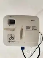 NEC NP510 projector