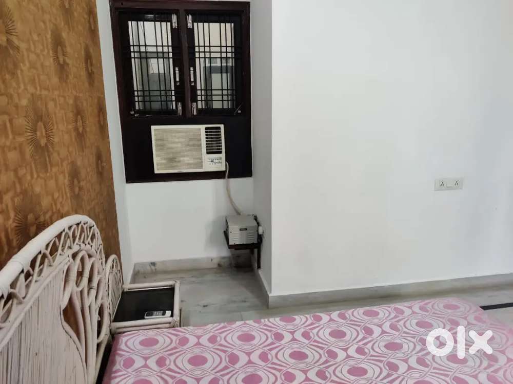 COUPLES GIRL BOYS FAMLIYES 123,BHK INDIPEANDENT NEAR MUNCIPULIYEA