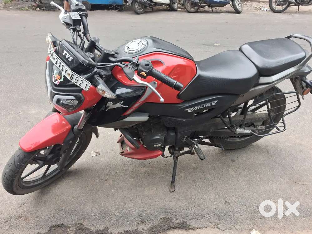 Tvs raider