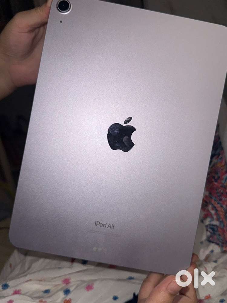 Ipadair 11” m2 chip retina display
