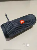 Jbl speaker and oneplus buds nord 2r