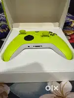 Xbox Electric volt Controller - Velocity Green - Excellent Condition