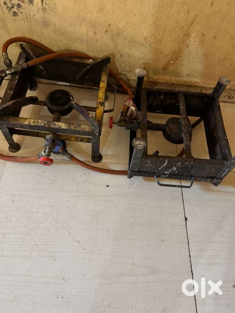 Hotel chula ..do chulha hai