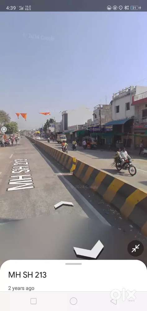 complex road touch in manora chok digras .