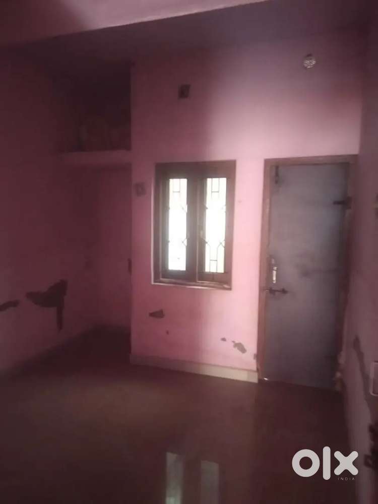 45 વાર જગયા 
મકાન 1BHK સ્વતંત્ર મકાન
બેડ,હોલ અને કિચન
કિમત -7.5 લાખ