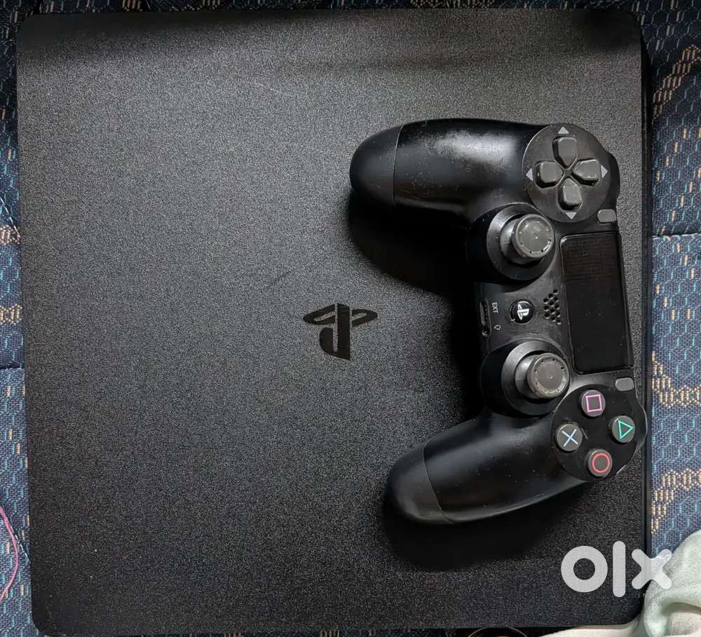 Ps4 slim 1 TB